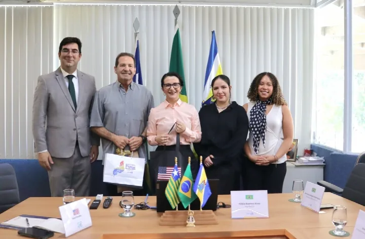 Uespi e Consulado dos Estados Unidos discutem oportunidades de bolsas de estudo e intercâmbio