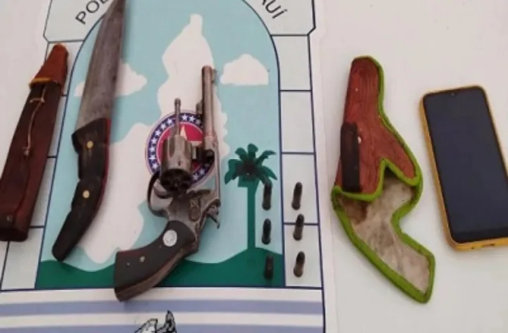 GPM de Santa Rosa apreende arma de fogo e faca em abordagem a suspeito em patrulhamento de rotina