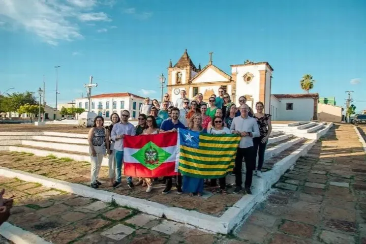 Professores e conselheiros do Tribunal de Contas de Santa Catarina visitam Oeiras para conhecer modelo educacional do município