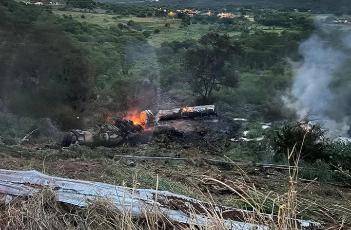 Grave acidente com carreta de etanol na BR-316 contamina solo em Picos, diz Semarh