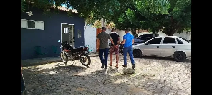 Polícia Civil prende acusados de furtos em Oeiras
