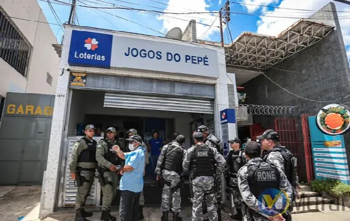 Dono de loteria é morto a tiros ao tentar tentar proteger o filho