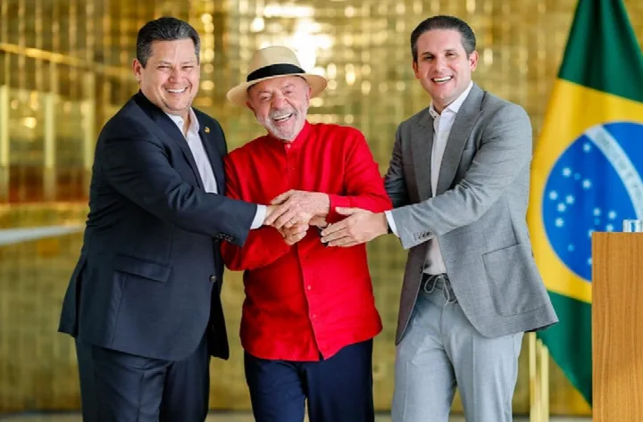 Lula fecha acordo para votar 6x1, taxa das blusinhas e terras raras