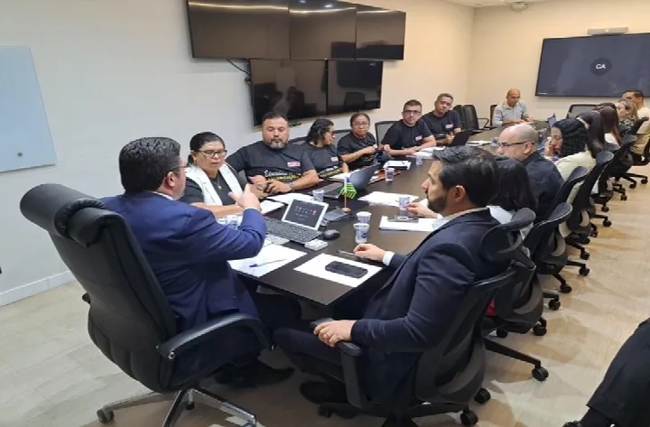 Presidente do SINTE, núcleo regional de Oeiras, participa de debate com secretários de governo do Piauí