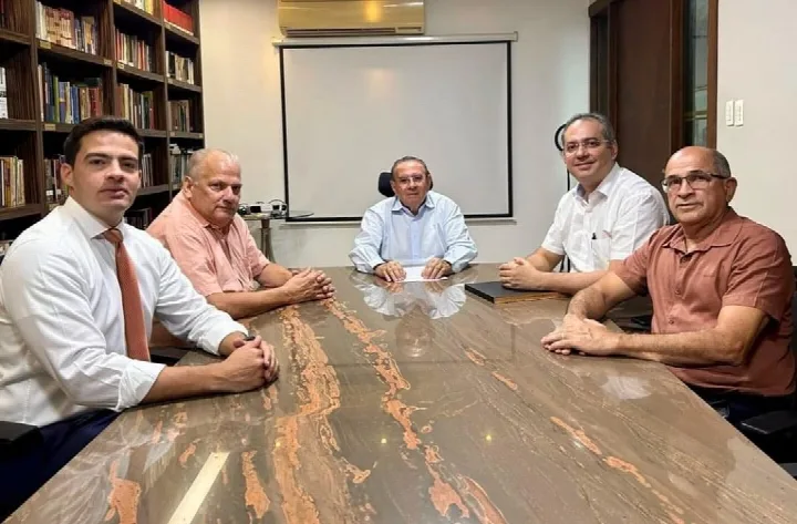 Prefeito eleito de Oeiras, Dr. Hailton Alves, busca parcerias com Fecomércio para impulsionar o desenvolvimento da cidade
