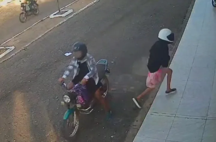 Assaltante usando saia comete roubo a mercadinho em Oeiras; polícia age rápido e prende autores