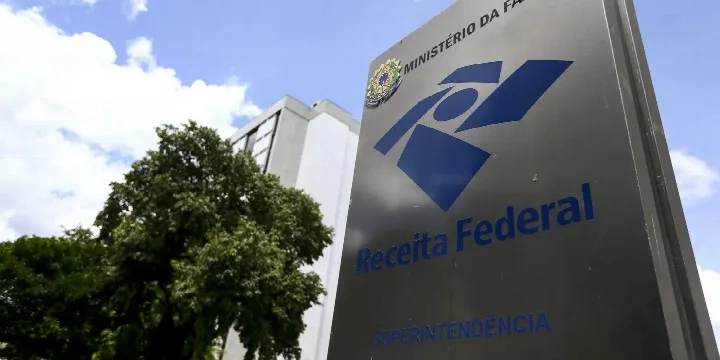 Autuações da Receita Federal aumentam 65% em 2023, atingindo R$ 225,5 bilhões
