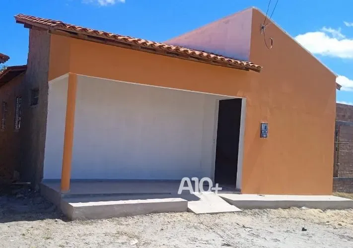 VÍDEO: menino que fez festa com bolo de areia ganha casa no interior do Piauí