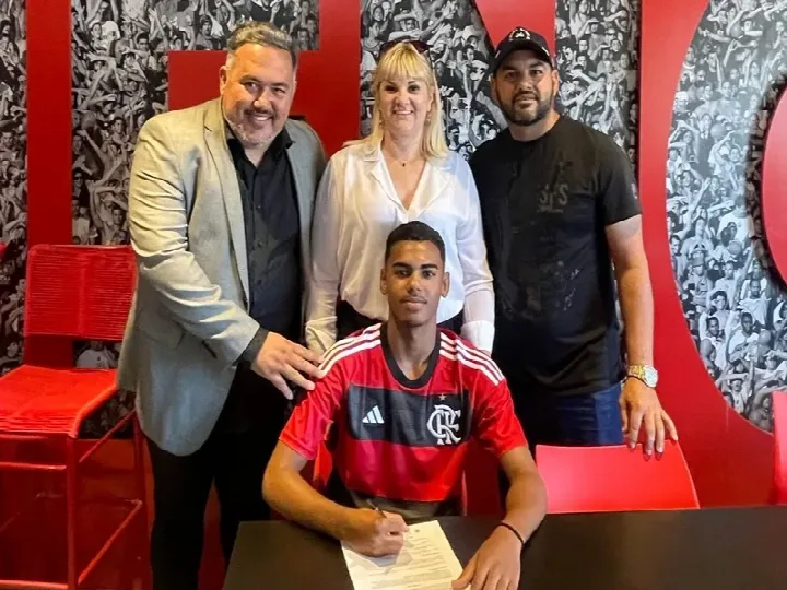 Jovem atleta de Santa Cruz do Piauí é contratado pelo Flamengo do Rio de Janeiro