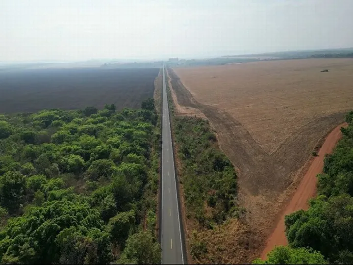 DER finaliza obra na rodovia PI-236 com 125 km de extensão ligando Oeiras a Regeneração