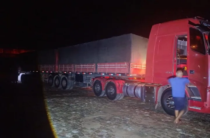 Polícia faz buscas por suspeito de empurrar companheira na frente de caminhão no Piauí