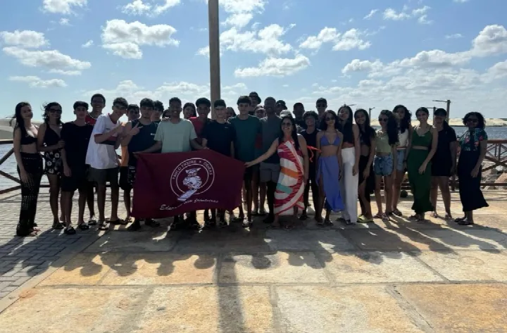 Alunos da Sociedade Educacional Paulo Freire vivenciam aula-passeio no Delta do Parnaíba e Pedra do Sal