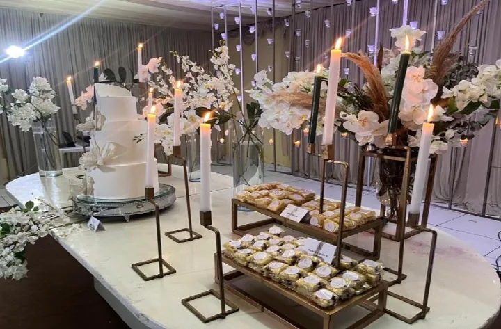Confeiteira artística Dalila Macedo apresenta novos sabores em noite de degustação no Espaço Fest Rosi Guedes