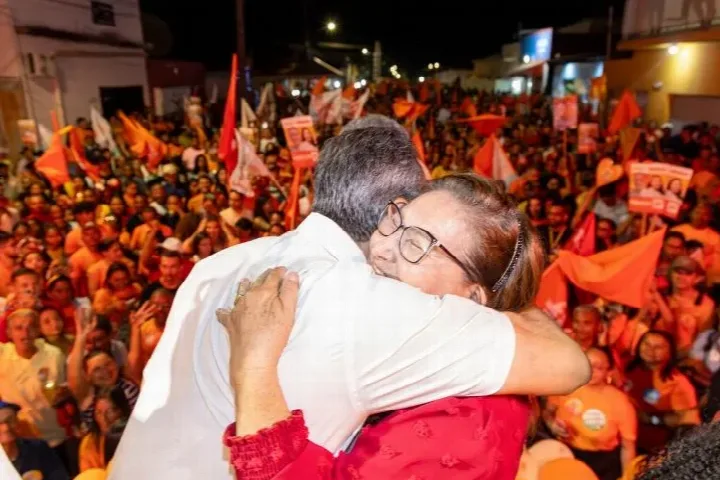 Dr. Hailton e Fortunata realizam Arrastão 77 em Oeiras
