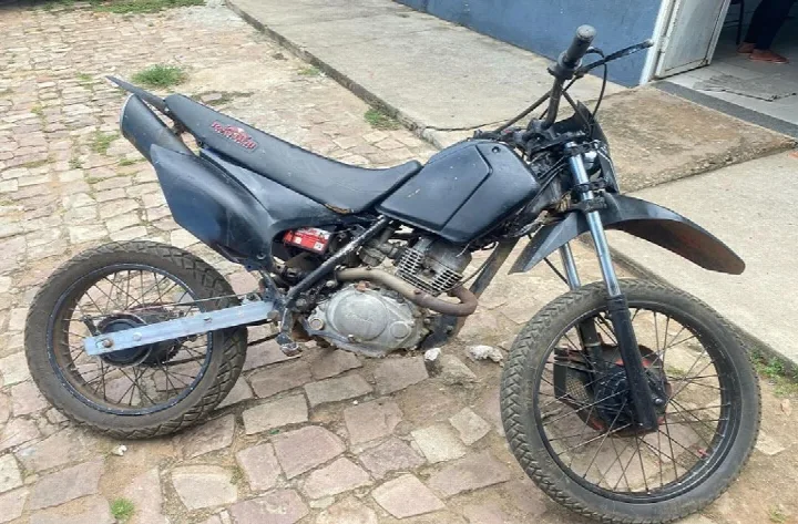 Força Tática do 14° BPM apreende motocicleta com sinal identificador adulterado em Oeiras