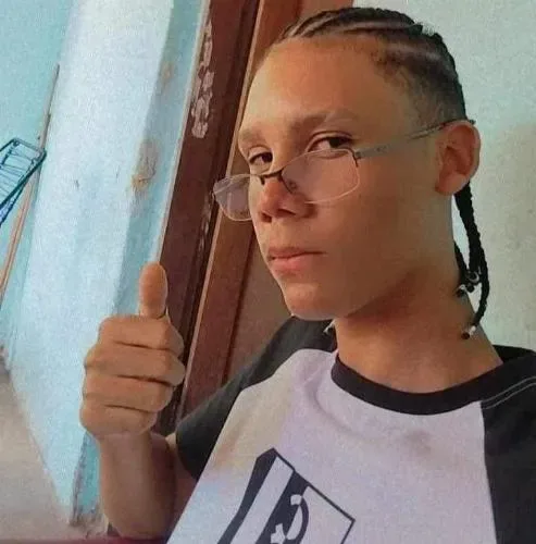 Oeirense de 17 anos morre após complicações de tumor na cabeça em Teresina