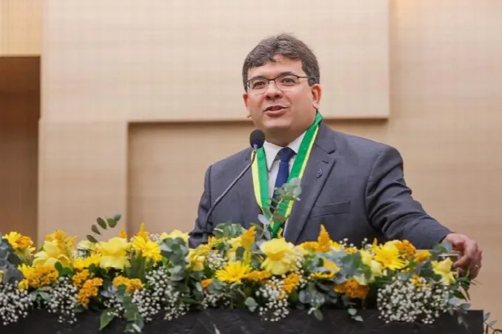 Ao ser homenageado pela Alepi, Rafael destaca papel da harmonia entre os poderes no sucesso do Governo