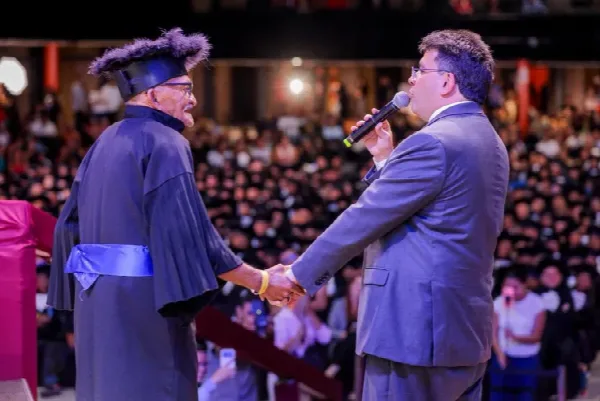 Rafael Fonteles quer reduzir pela metade o analfabetismo entre jovens e adultos no Piauí — imagem 1