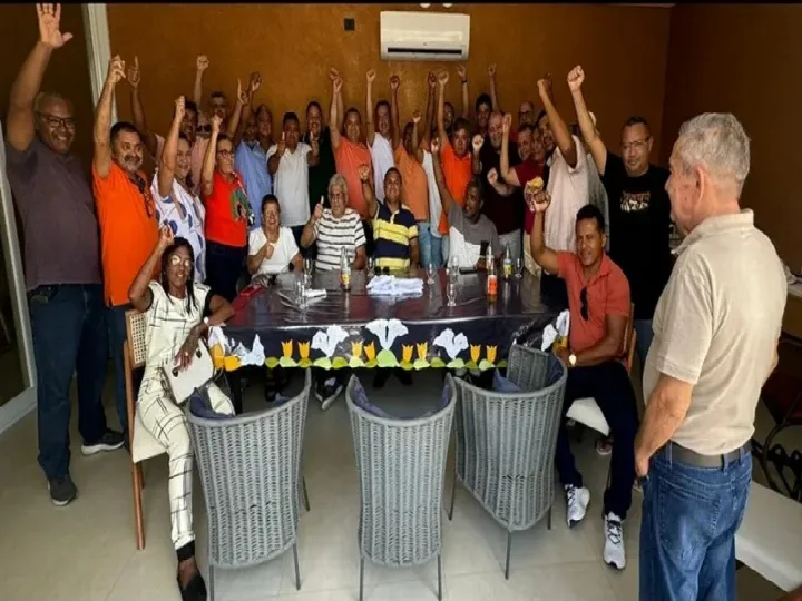 Evaldo Gomes vem a Oeiras e garante que Dr. Hailton será candidato a prefeito