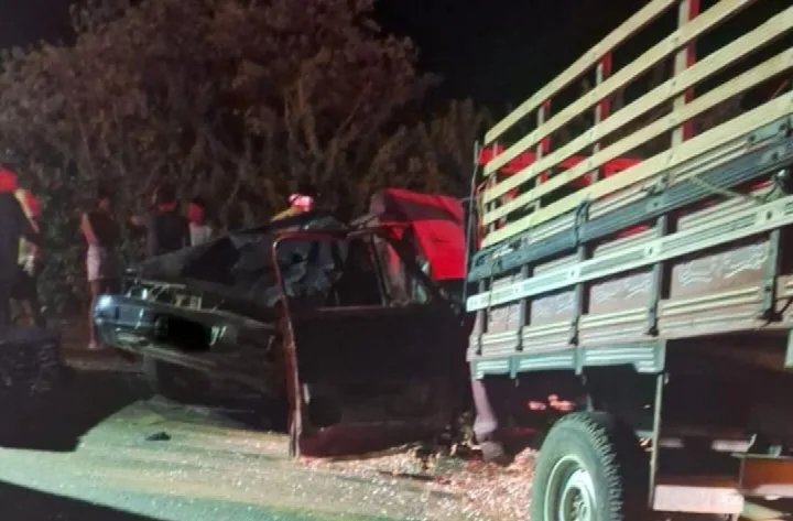 Acidente entre três veículos deixa um morto e seis feridos na PI-140, em São Raimundo Nonato