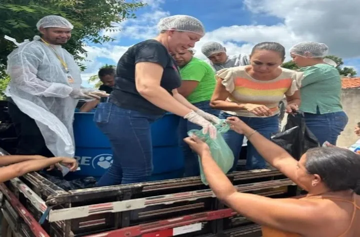 Prefeitura de São Miguel do Fidalgo distribui 1 tonelada de peixe na Semana Santa