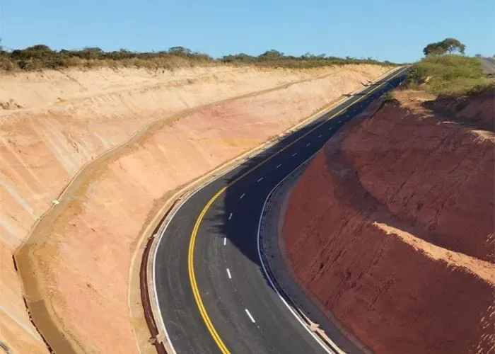 BR 135: concluída obra de pavimentação na Serra do Quilombo em Bom Jesus