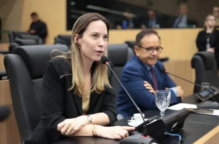 Deputada Vanessa Tapety propõe lei contra adultização e sexualização precoce de crianças no Piauí