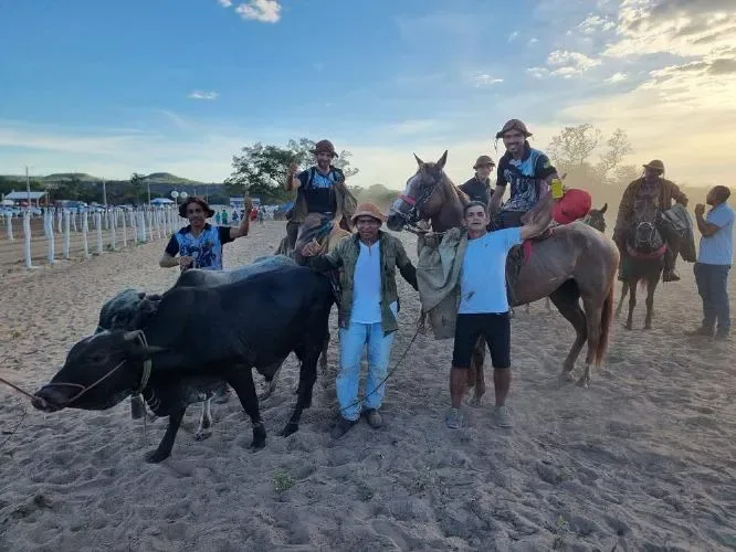Prefeito Zé Raimundo inaugura Parque Antônio de Passos na 73ª Festa do Vaqueiro de Oeiras