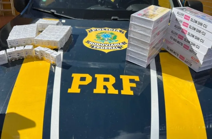 PRF apreende 256 canetas emagrecedoras transportadas irregularmente em ônibus na BR-316 em Picos