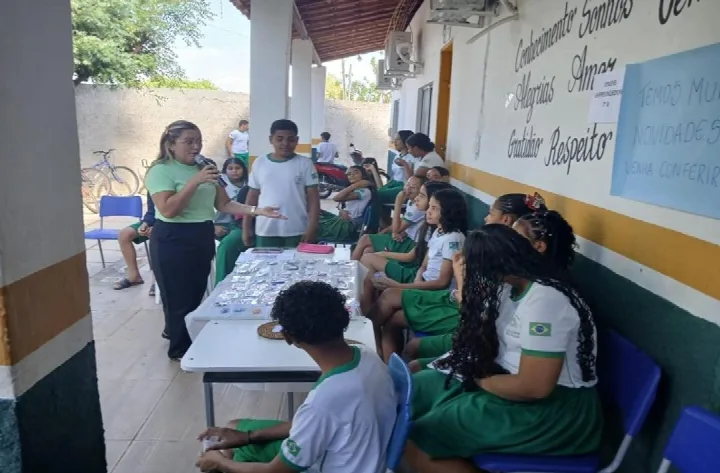 Feira do Empreendedor reúne alunos da Escola Eliseu Barroso em Colônia do Piauí