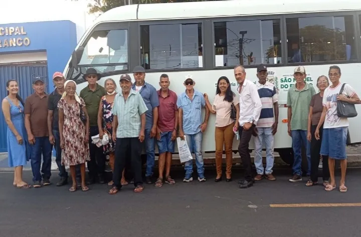 São Miguel do Fidalgo encaminha pacientes para triagem de catarata em Floriano